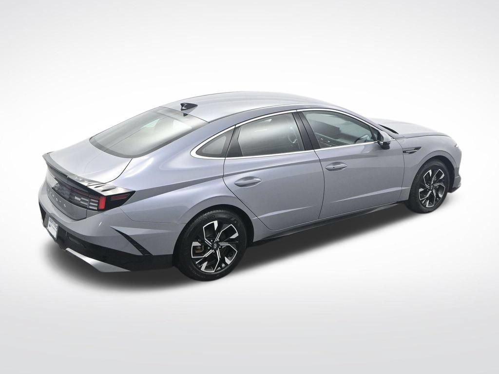 Used 2025 Hyundai Sonata SEL FWD image 35