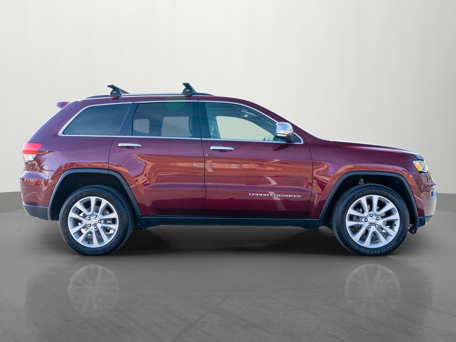 Used 2017 Jeep Grand Cherokee Limited w/ Trailer Tow Group IV image 8