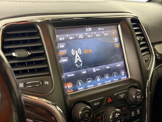 Used 2018 Jeep Grand Cherokee Overland w/ Jeep Active Safety Group image 15