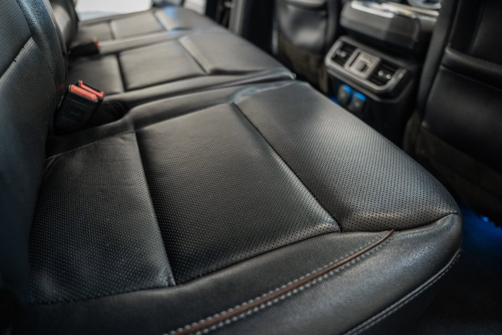 Certified 2023 Ford F150 Lariat w/ Equipment Group 502A High image 33