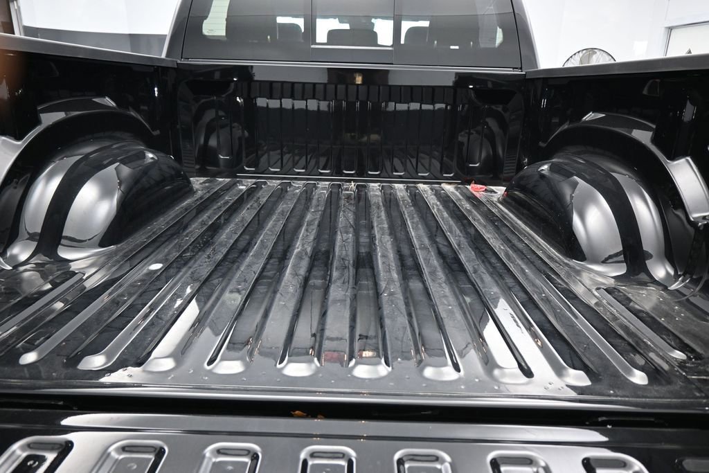 Used 2026 RAM 1500 Laramie AWD/4WD image 34