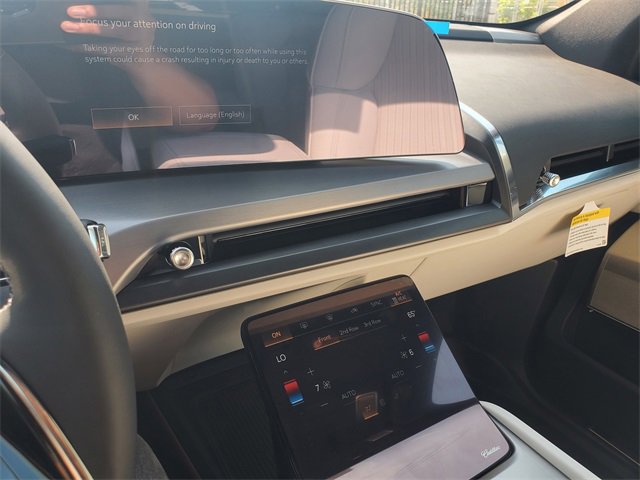 New 2026 Cadillac Vistiq Sport w/ LPO, Floor Liner Package image 13