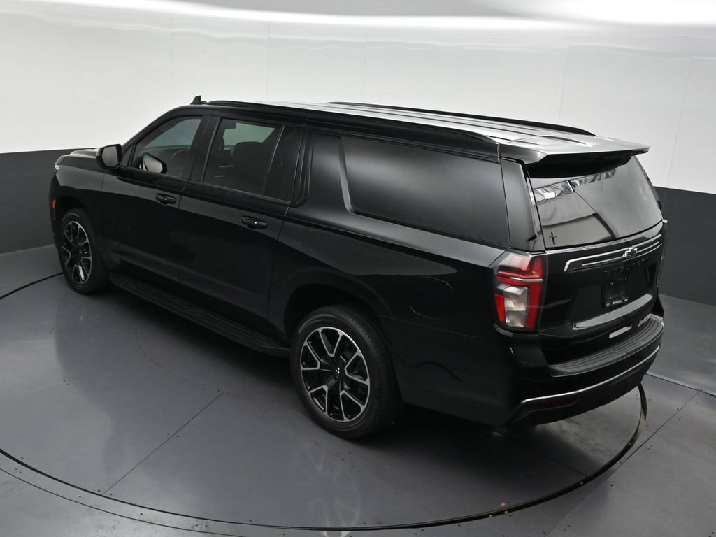 Used 2021 Chevrolet Suburban RST w/ Rear Media and Nav Package RWD image 18