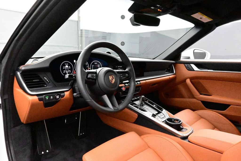 Certified 2026 Porsche 911 Targa 4 GTS AWD/4WD image 4