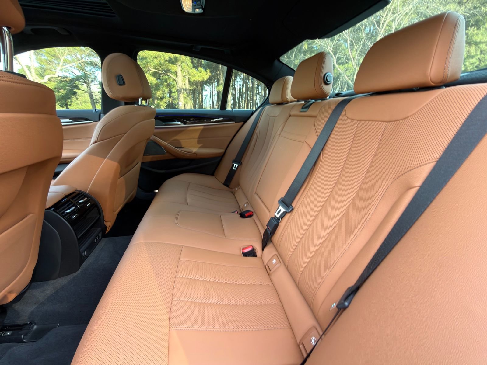 Certified 2023 BMW 540i w/ Premium Package image 14