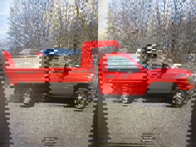 Used 2011 GMC Sierra 3500 W/T RWD image 5