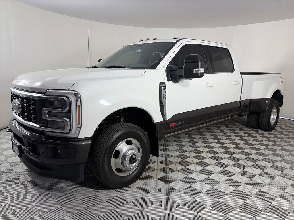 Certified 2025 Ford F350 King Ranch image 3