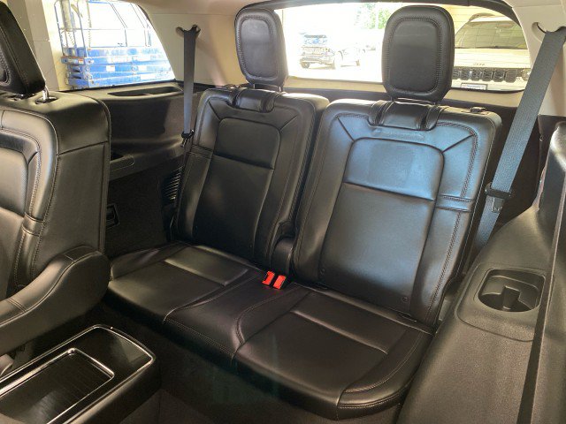 Certified 2023 Lincoln Aviator Reserve w/ Equipment Group 201A AWD/4WD image 11