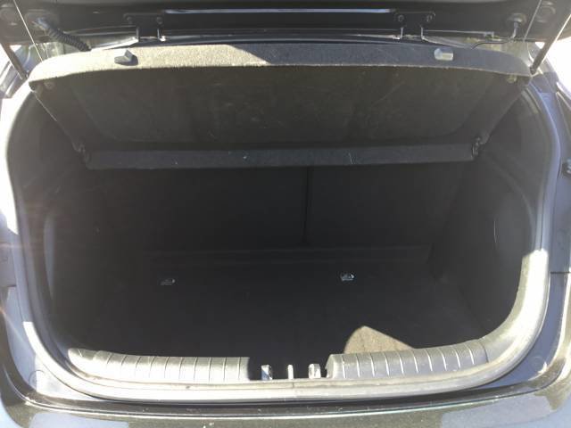 Used 2019 Hyundai Veloster 2.0 Premium image 5