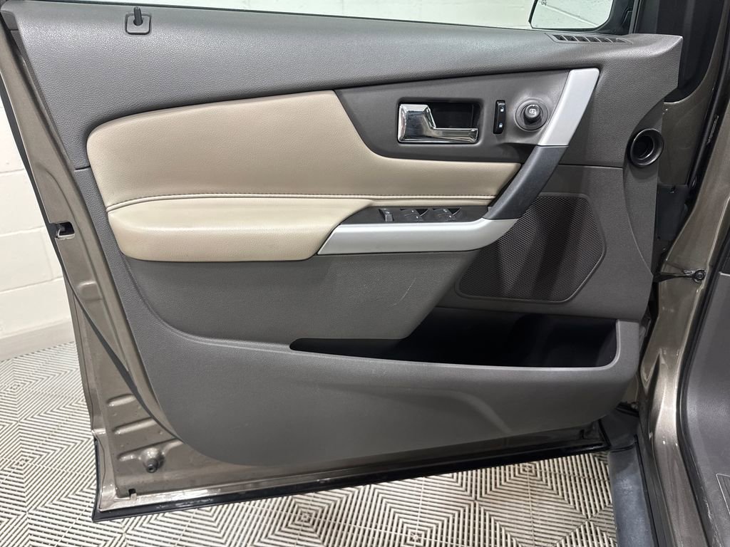 Used 2013 Ford Edge SEL image 17
