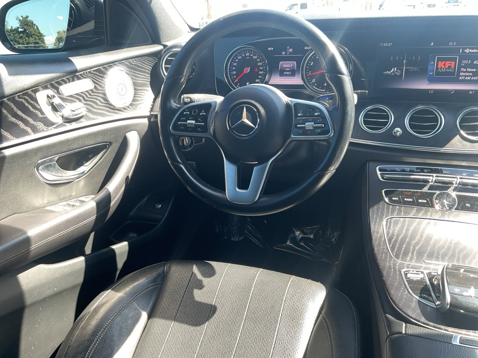 Used 2019 Mercedes-Benz E 300 w/ Premium 1 Package image 17