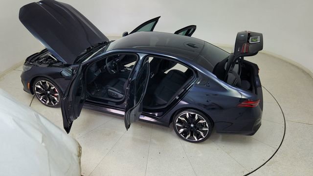 Used 2026 BMW 550e xDrive image 88