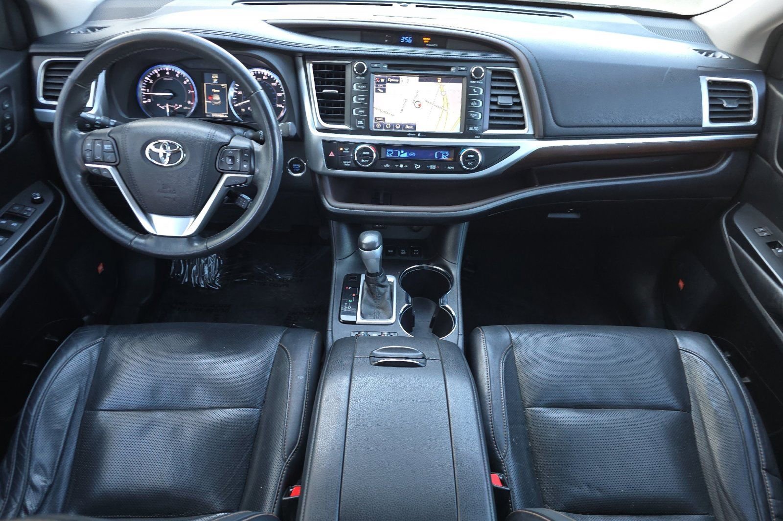 Used 2015 Toyota Highlander Limited w/ Driver Technology Package image 13