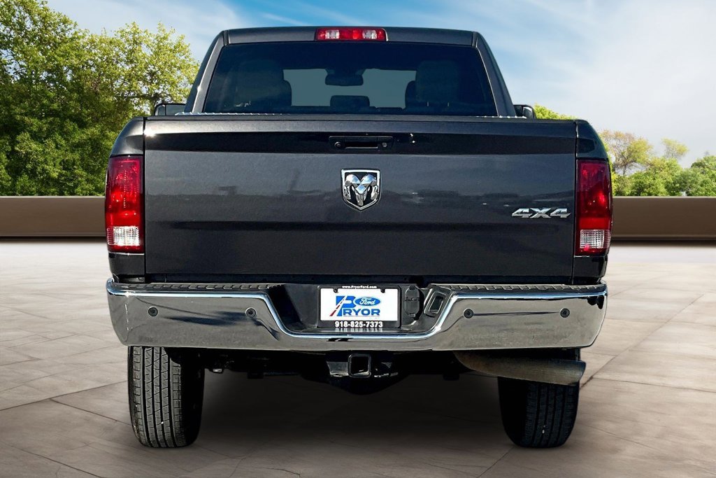 Used 2016 RAM 2500 Tradesman w/ Chrome Appearance Group AWD/4WD image 4