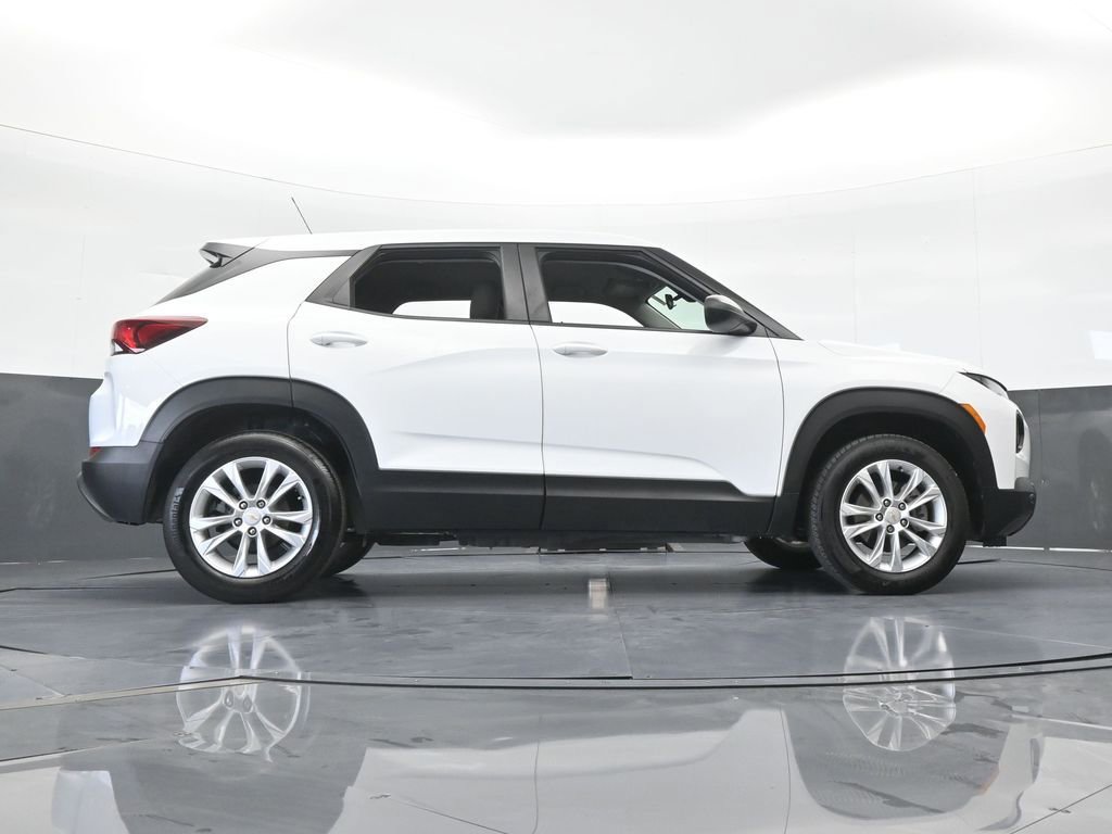 Used 2023 Chevrolet TrailBlazer LS AWD/4WD image 56