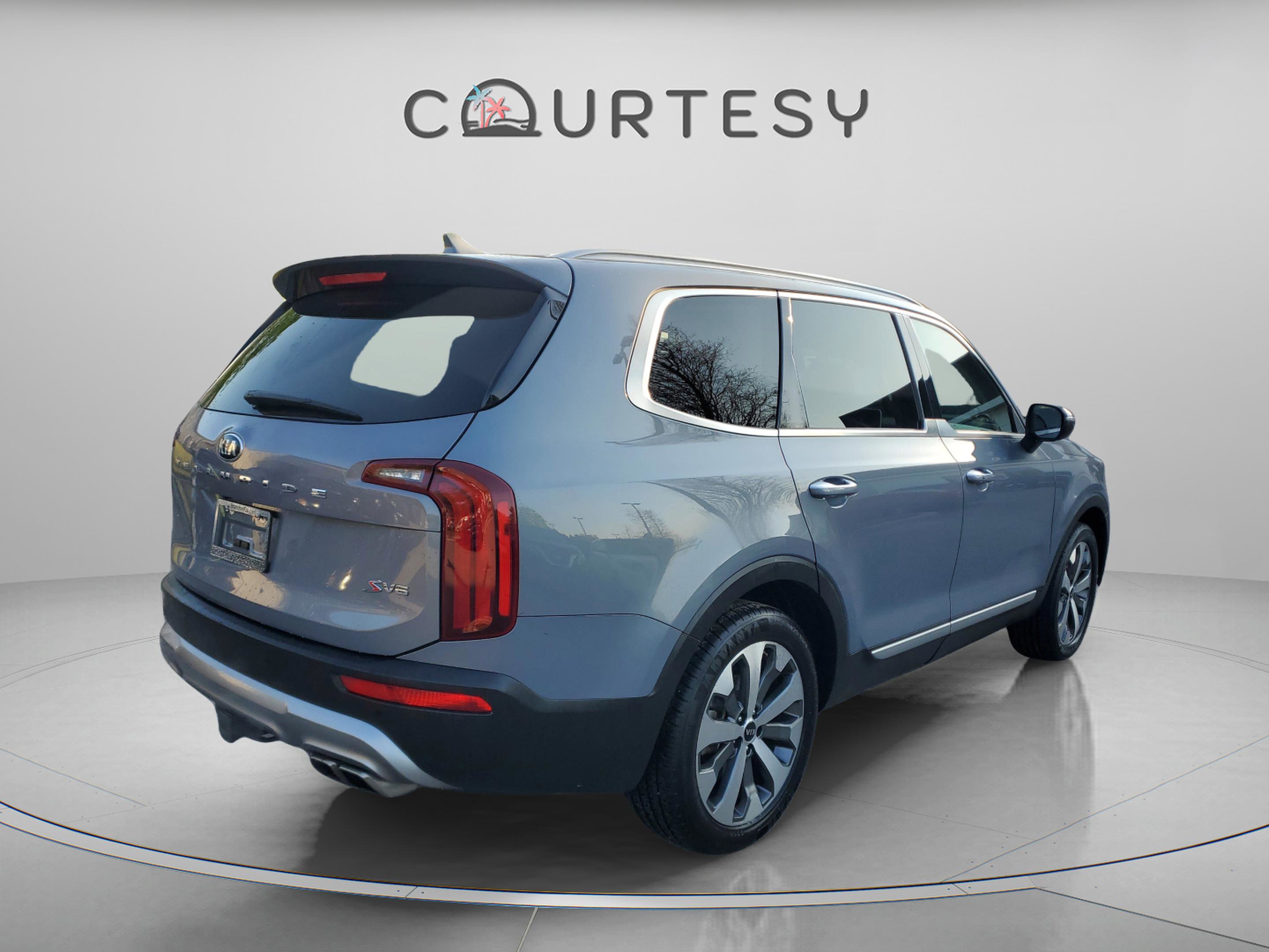 Used 2020 Kia Telluride S image 3