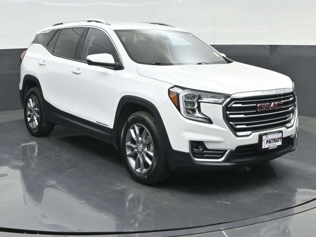 Used 2024 GMC Terrain SLT image 5