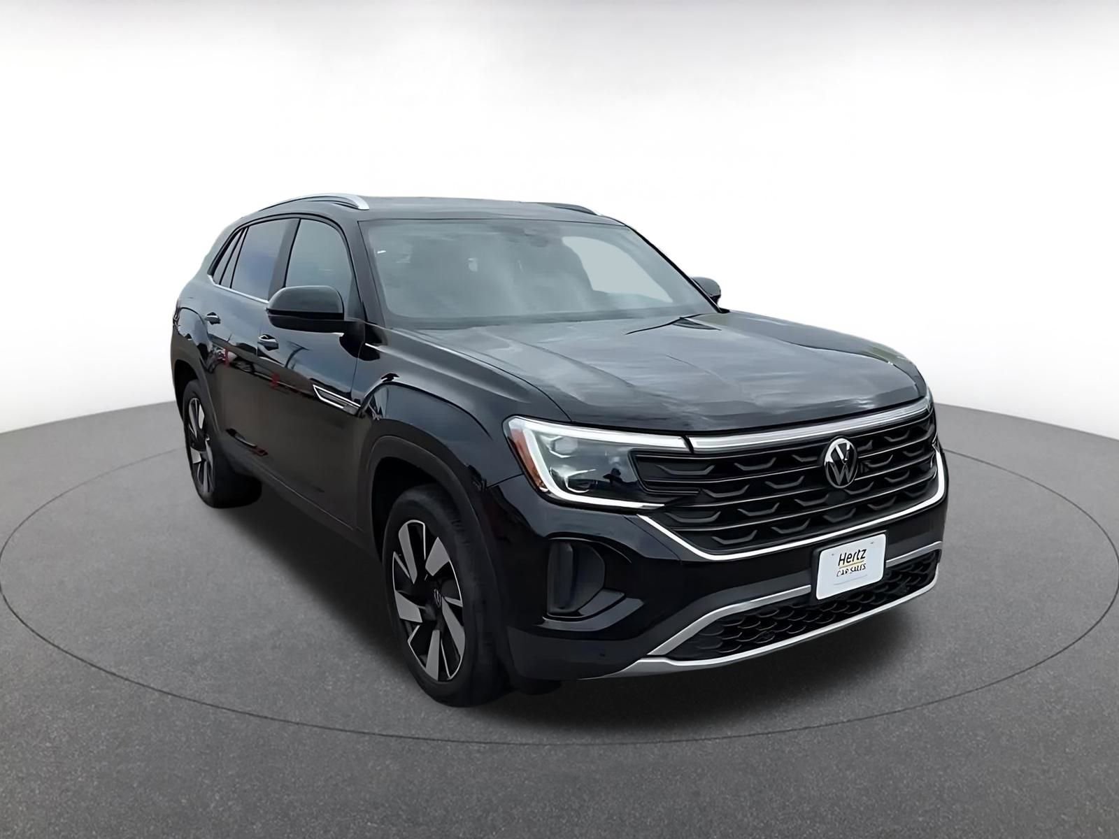 Used 2025 Volkswagen Atlas Cross Sport SE FWD image 3