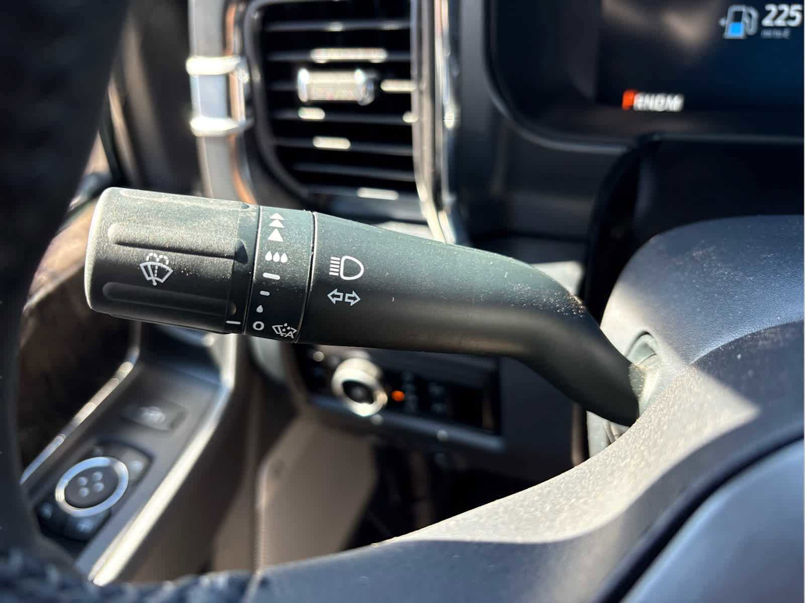 Used 2024 Ford F250 Lariat image 25