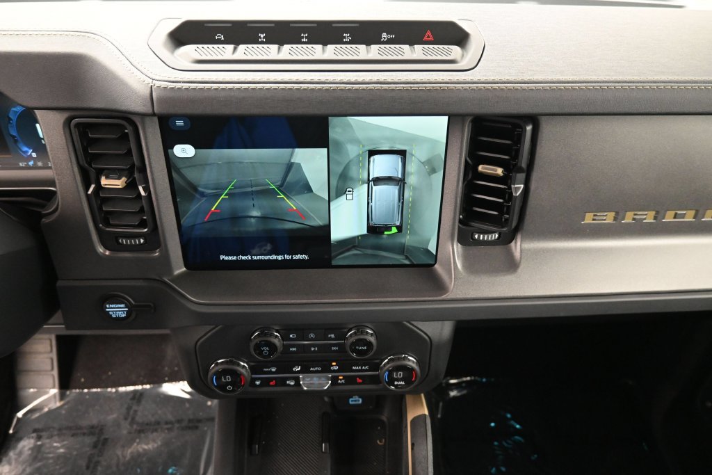Used 2025 Ford Bronco Badlands AWD/4WD image 22