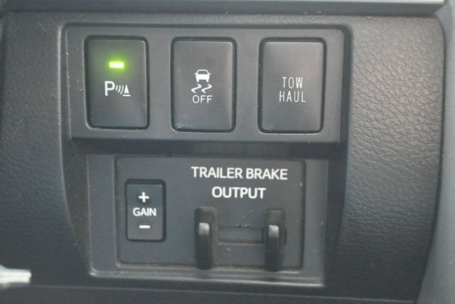 Used 2018 Toyota Tundra Platinum AWD/4WD image 31
