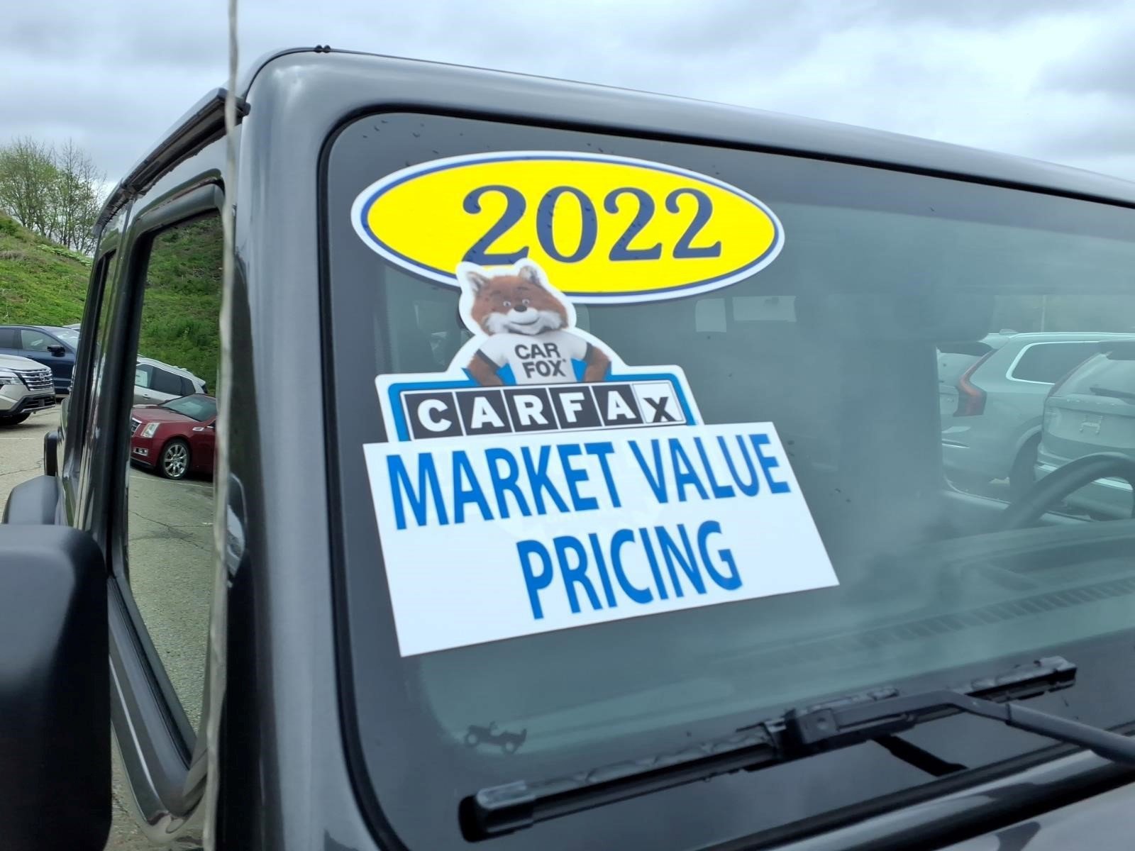 Used 2022 Jeep Gladiator Rubicon w/ Cold Weather Group image 9