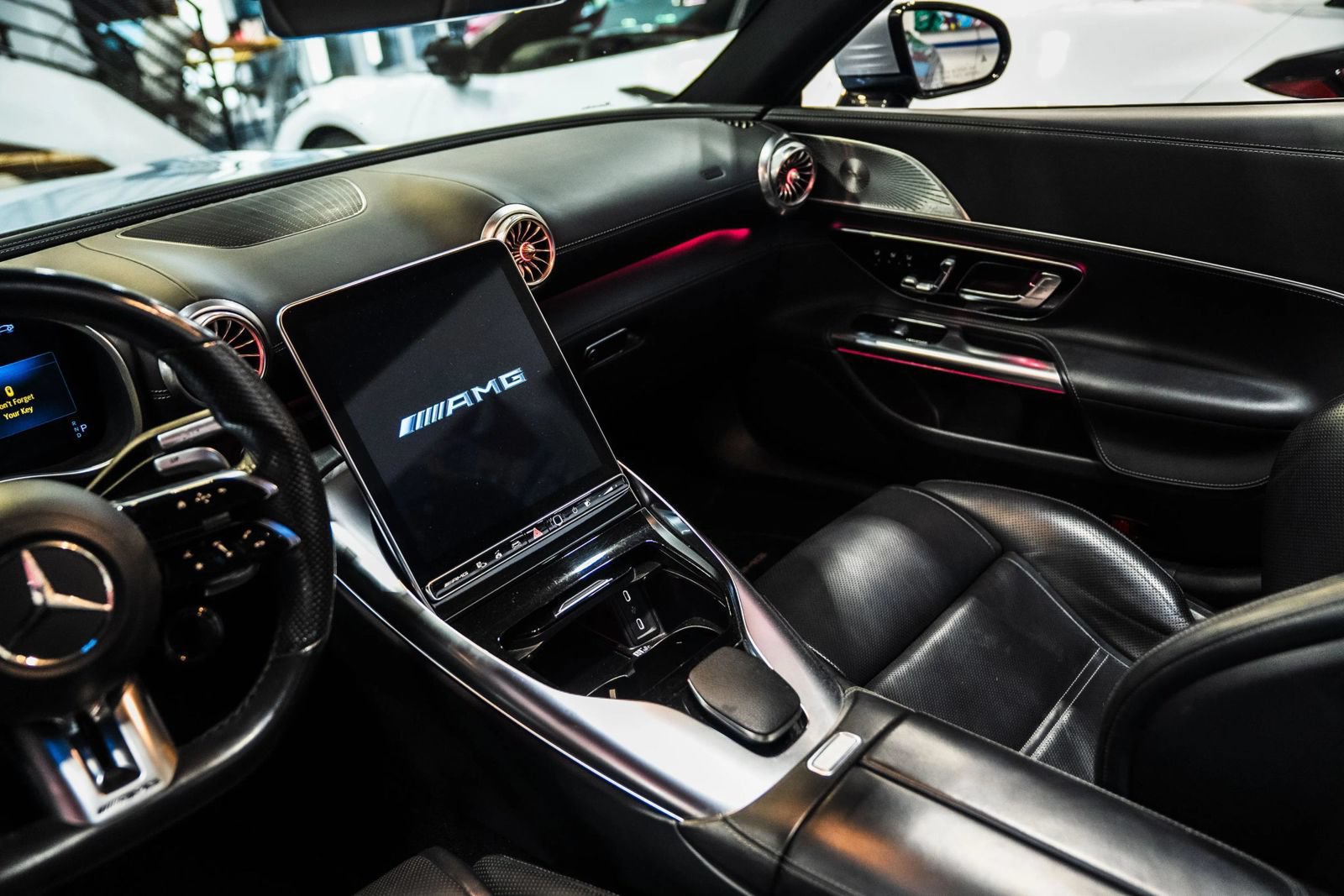 Used 2022 Mercedes-Benz SL 55 AMG 4MATIC image 16