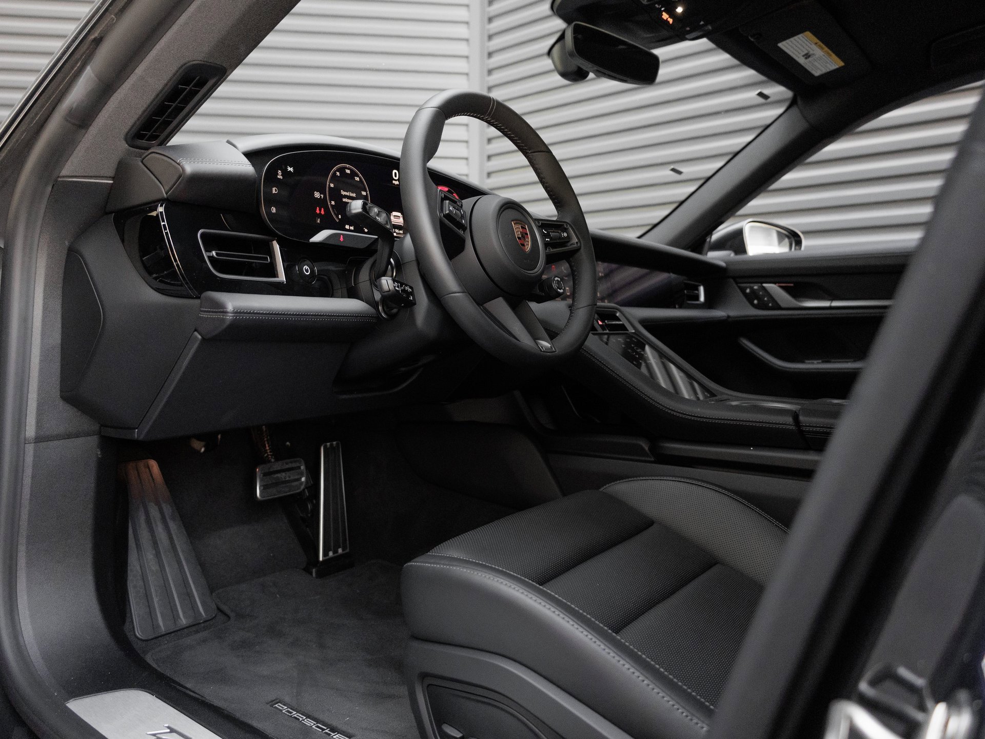 New 2025 Porsche Taycan 4S image 4