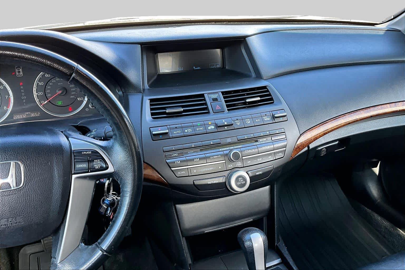 Used 2011 Honda Accord EX-L image 6