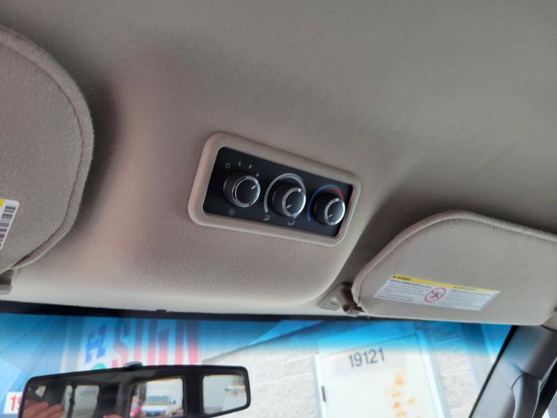 Used 2015 Chevrolet Express 3500 LS RWD image 21