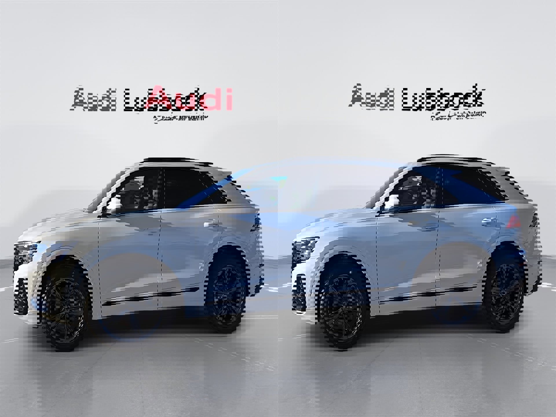 New 2026 Audi Q8 Premium image 6