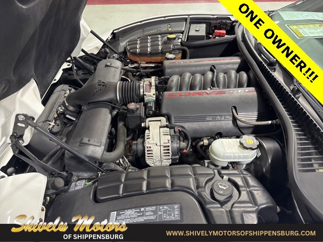 Used 2004 Chevrolet Corvette Coupe w/ Roof Package image 9