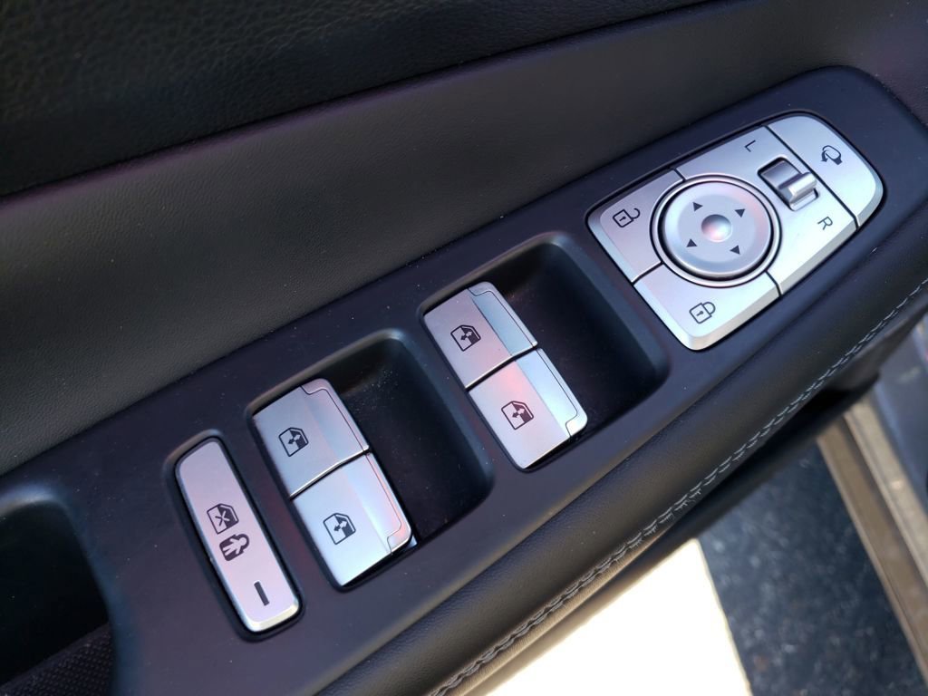 Used 2023 Hyundai Santa Fe Calligraphy image 18