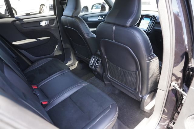 Used 2020 Volvo XC40 T5 R-Design w/ Protection Package Premier AWD/4WD image 15