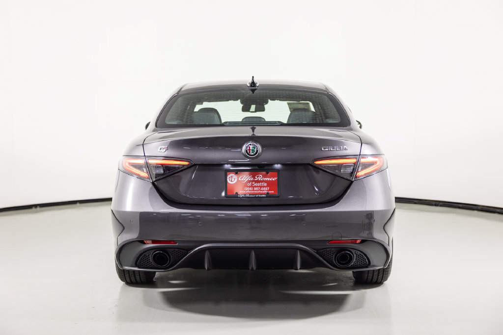 New 2026 Alfa Romeo Giulia AWD image 11