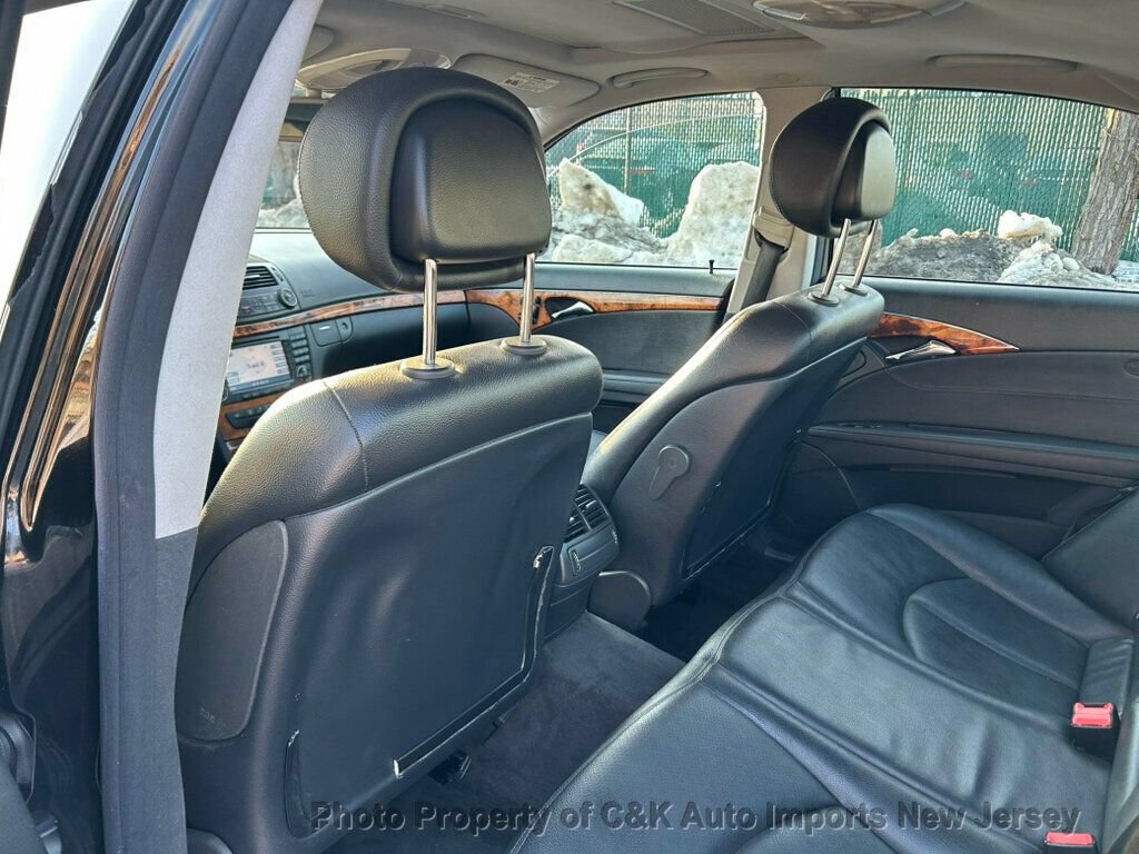 Used 2006 Mercedes-Benz E 320 CDI Sedan image 34