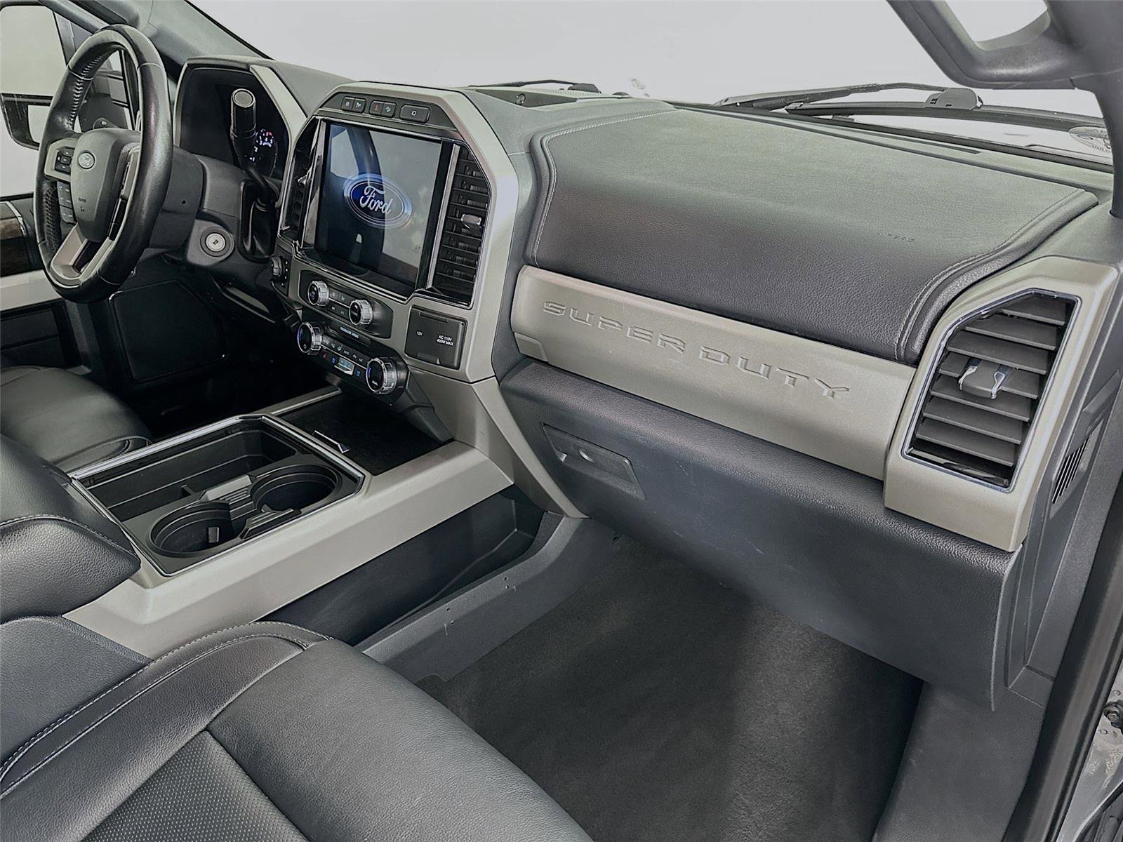 Used 2022 Ford F250 Lariat w/ Black Appearance Package image 29