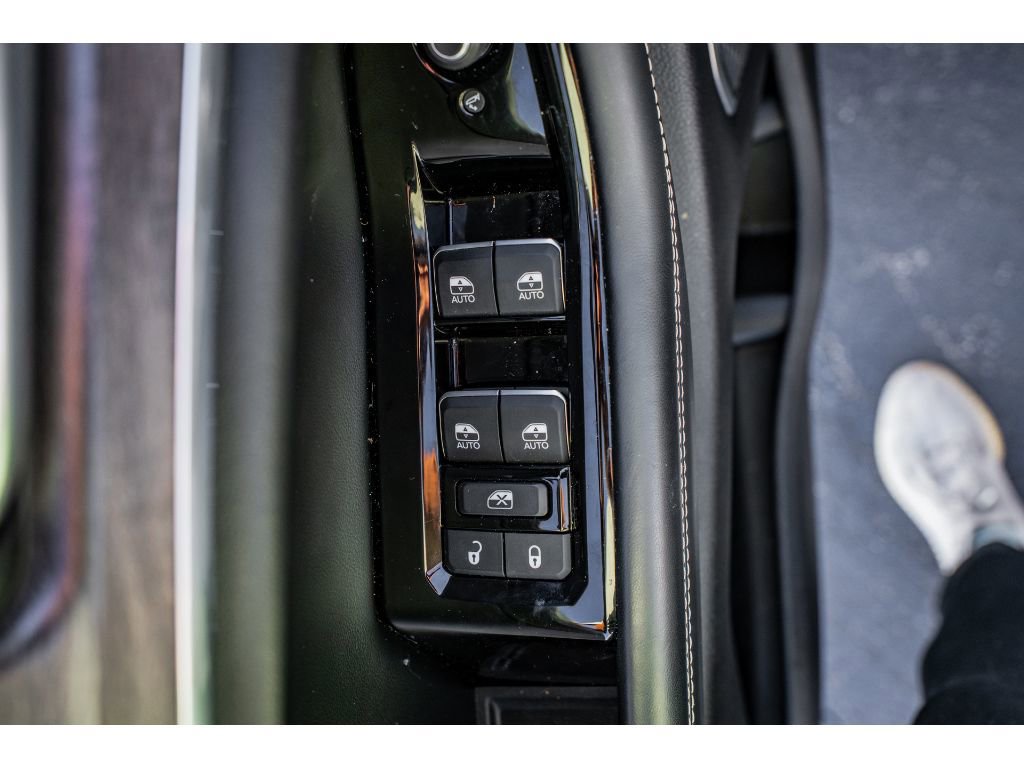 Used 2023 Jeep Grand Cherokee Overland w/ Adv Protech Group III image 7