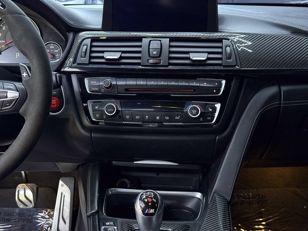 Used 2015 BMW M4 Coupe RWD image 22