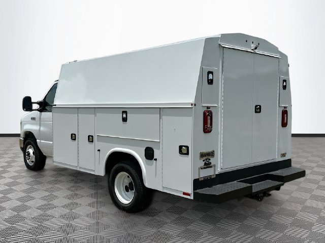 New 2025 Ford E-350 and Econoline 350 Super Duty w/ Power Equipment Group RWD image 4
