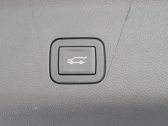 Certified 2026 Cadillac Escalade Platinum Sport w/ LPO, ONYX Package AWD/4WD image 12