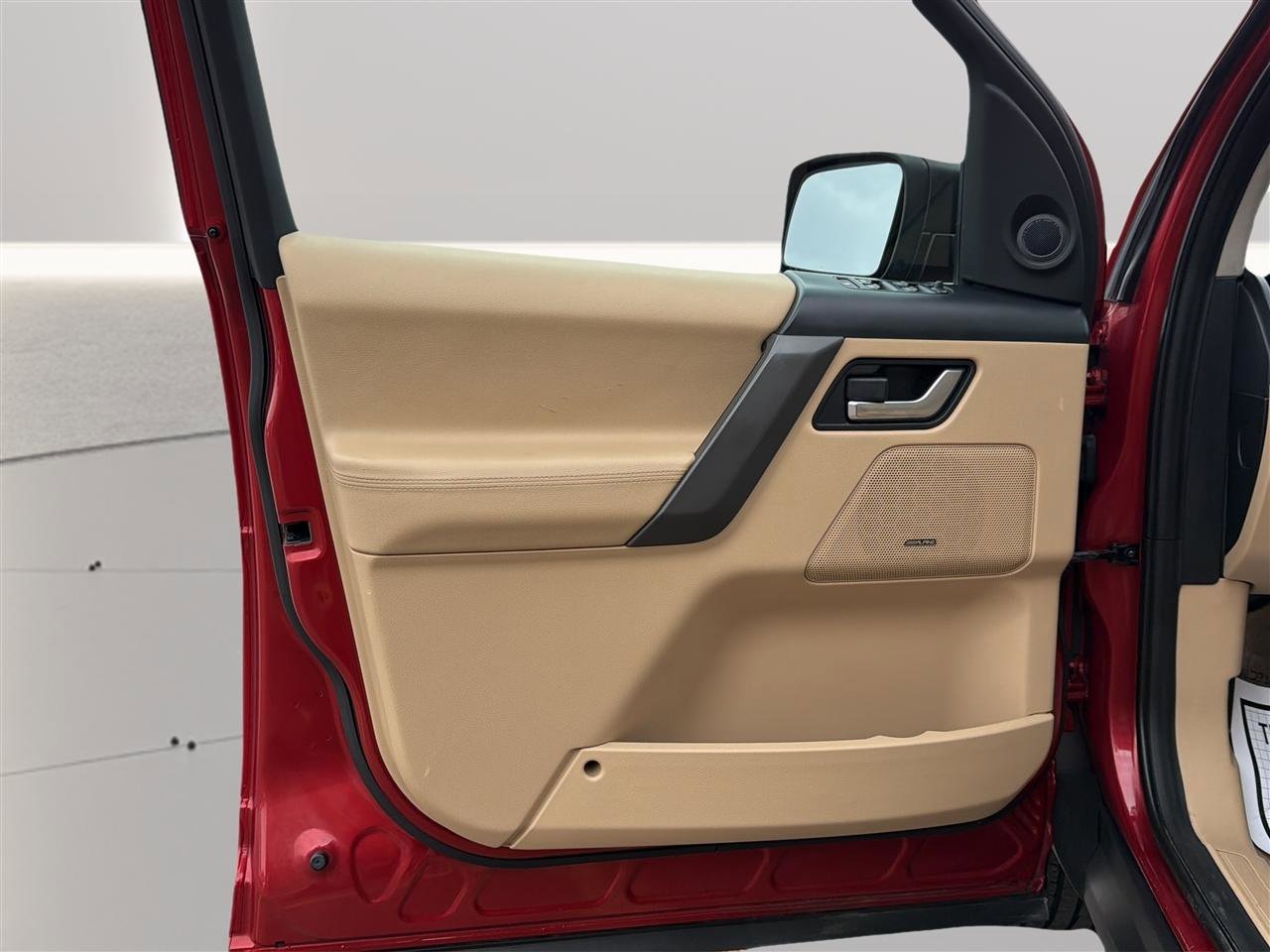 Used 2008 Land Rover LR2 SE image 17