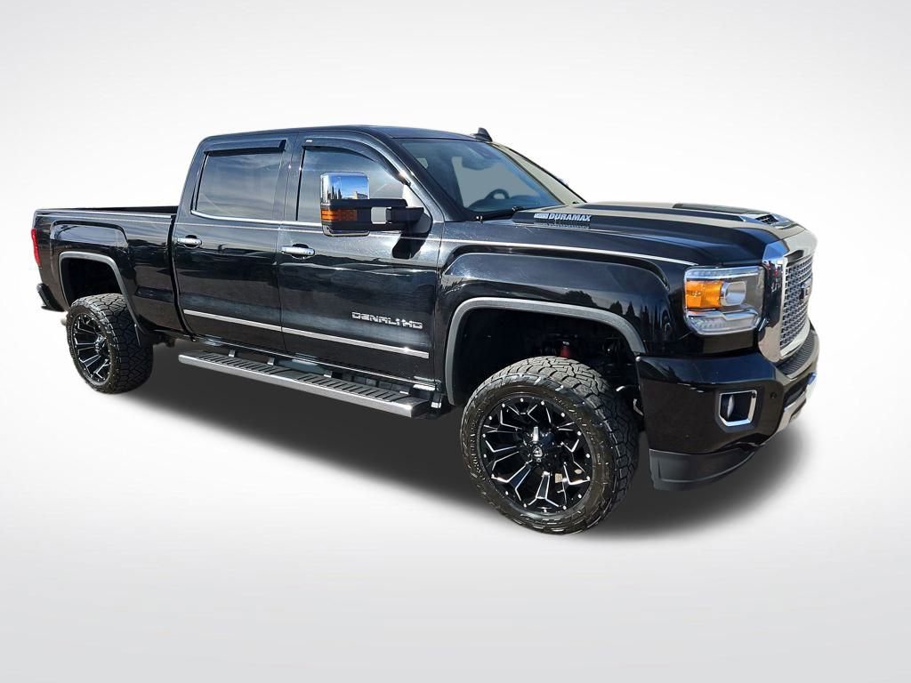 Used 2017 GMC Sierra 2500 Denali w/ Duramax Plus Package image 15