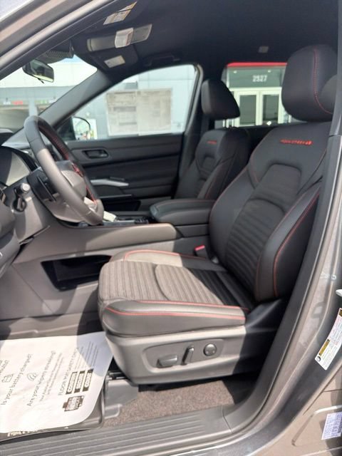 New 2026 Nissan Pathfinder Rock Creek AWD/4WD image 11