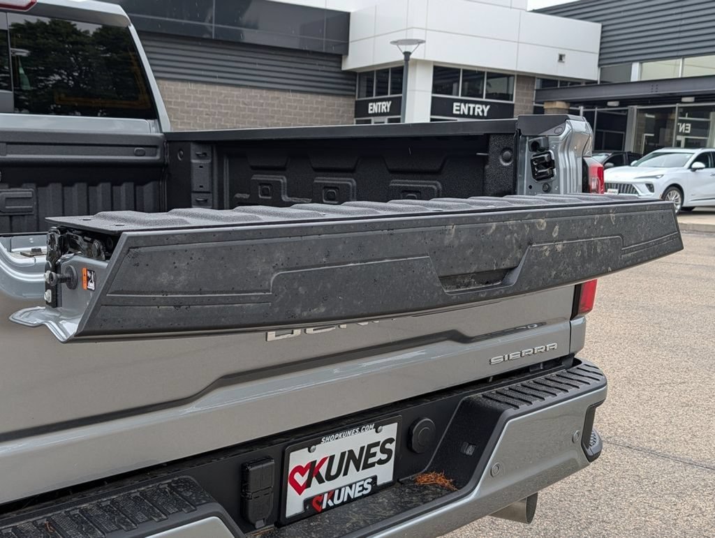 New 2026 GMC Sierra 3500 Denali w/ Denali Reserve Package AWD/4WD image 37