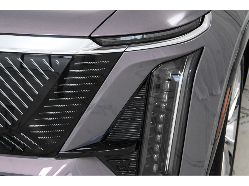 New 2026 Cadillac Vistiq Premium Luxury AWD/4WD image 9