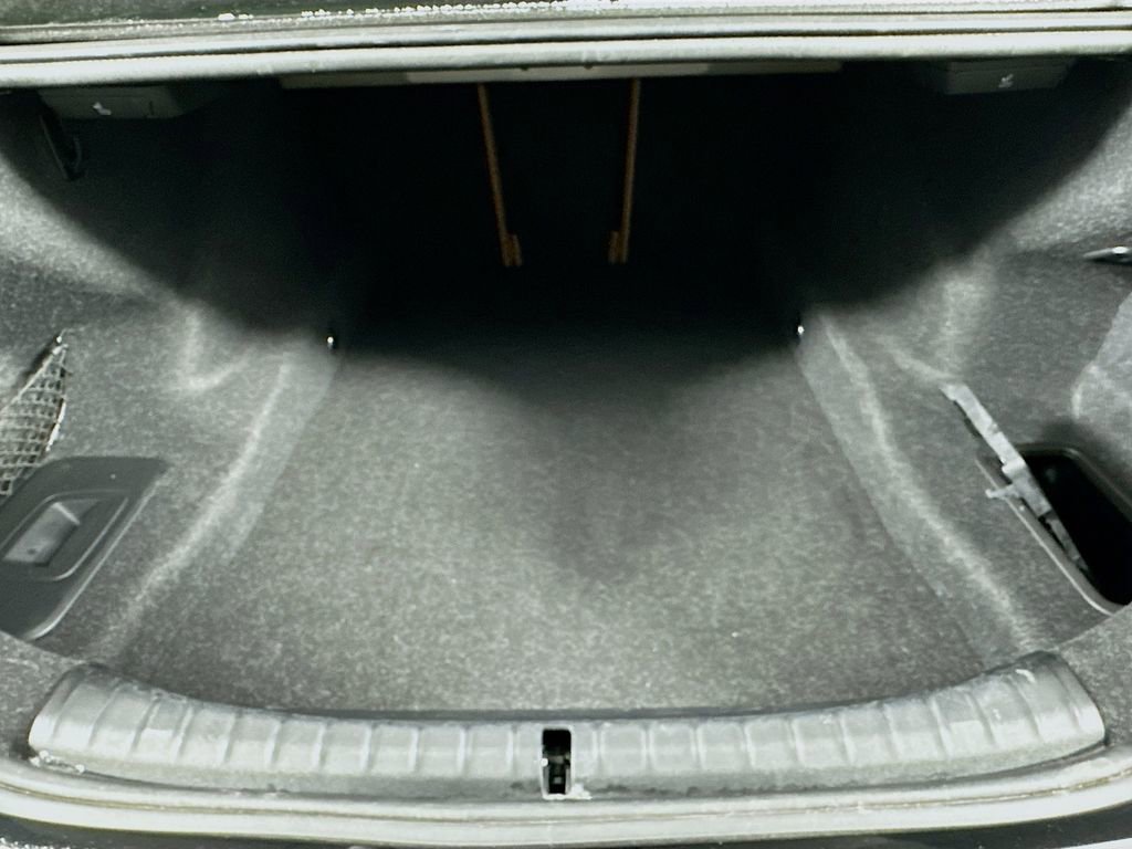 Used 2023 BMW 530i xDrive w/ Executive Package image 34