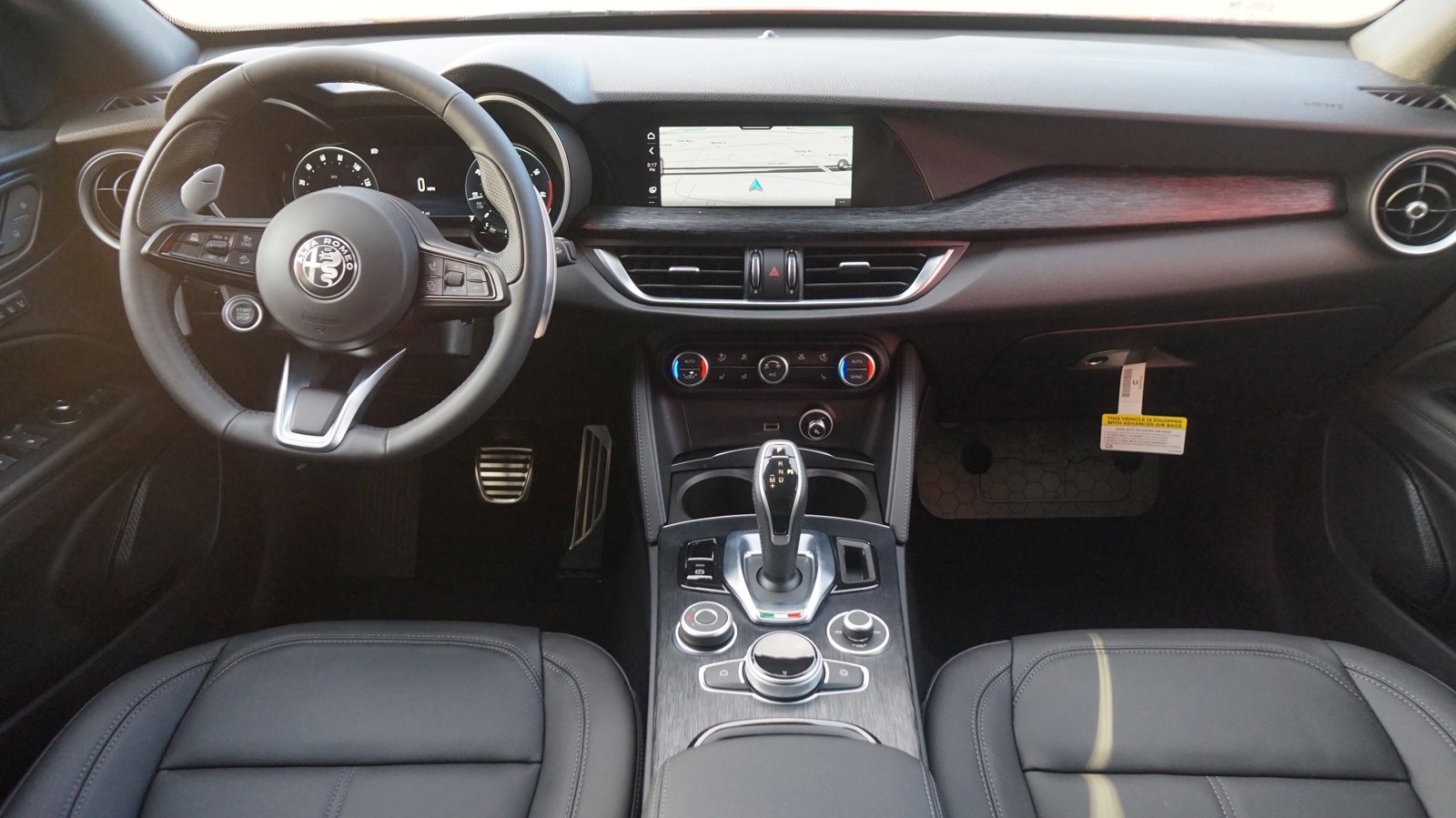 New 2024 Alfa Romeo Stelvio Sprint image 30