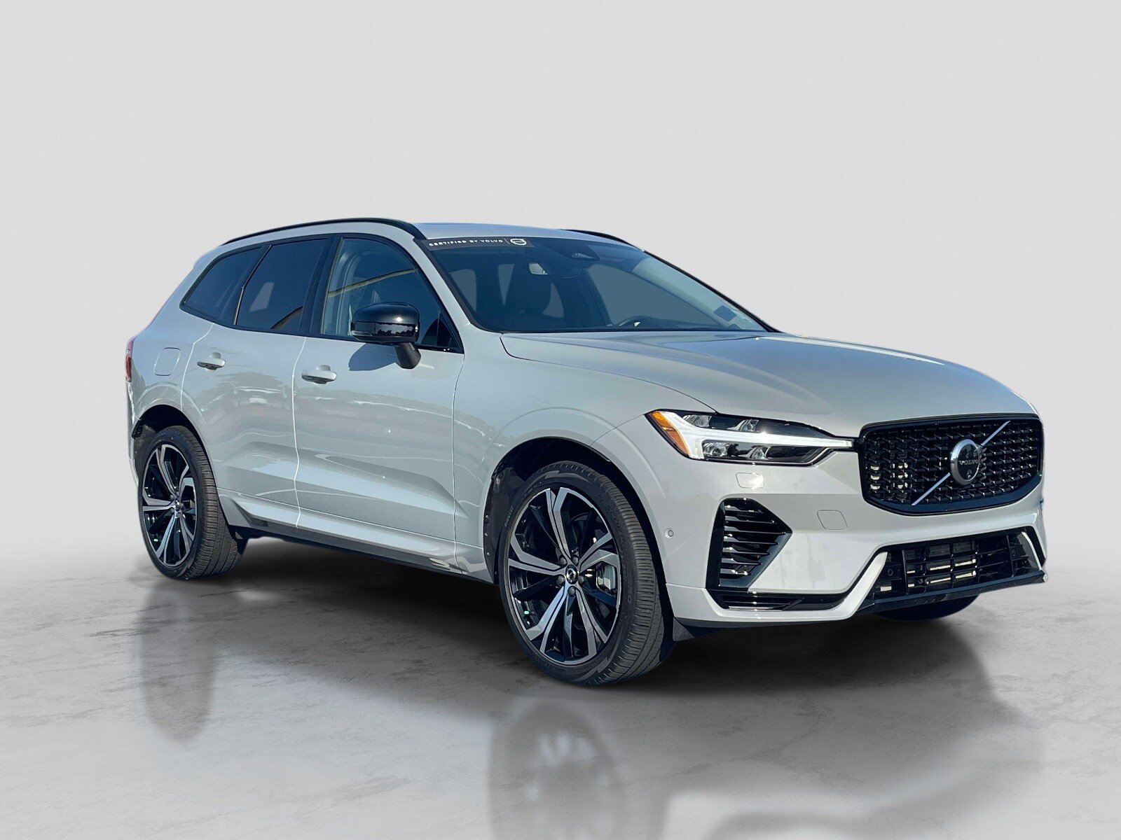 Certified 2025 Volvo XC60 T8 Ultra w/ Protection Package Premier AWD/4WD video 1