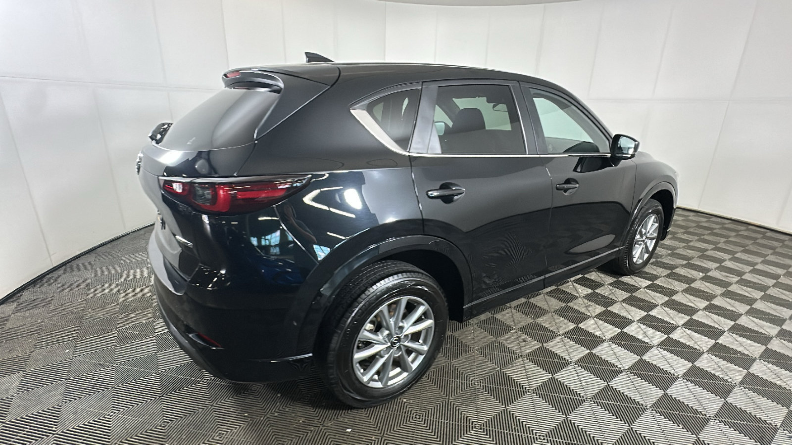 Used 2025 MAZDA CX-5 AWD 2.5 S w/ Select Package image 3